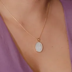 Colar Nossa Senhora das Gracas Madrepérola