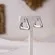 Brinco Argola Articulada Triangular Lisa Tamanho G Banhado a Ouro 18 k