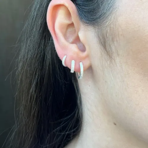 Argola Articulada Cravejada com Zircônias em Prata 925 - Tamanho P