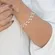 Pulseira de Pérola Barroca com Detalhe Oval