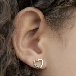 Brinco Coração Liso e Vazado com Zircônias Coloridas Tamanho M Banhado a Ouro 18k