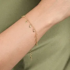 Pulseira com Corrente Delicada e Pingentes de Estrelinhas Lisas – Charme e Elegância