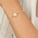 Pulseira Corrente Pérola com Pingente Oval Nossa Senhora das Graças