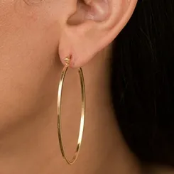 Brinco Argola Articulada Lisa em Formato Oval Alongado Banhado a Ouro 18k