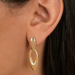 Brinco Base Oval Lisa com Pingente em Gota Pontiaguda Banhado a Ouro 18 k