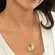 Colar Pingente Relicário Redondo: Descubra a Elegância e o Encanto Banhado a Ouro 18 k