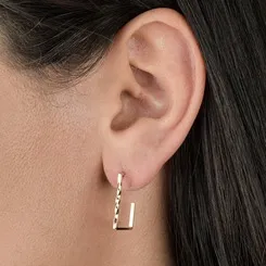 Brinco Argola Quadrada Tamanho M – Detalhe Aro Retorcido Banhado a Ouro 18k