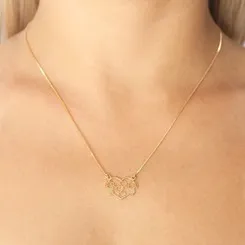 Colar Coração Vazado com Filhos Banhado a Ouro 18 k