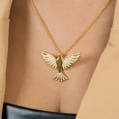 Colar Religioso Divino Espírito Santo Cravejado com Zircônias Banhado a Ouro 18K