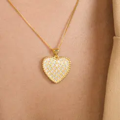 Colar Pingente Coração Cravejado com Microzircônias Banhado a Ouro 18k