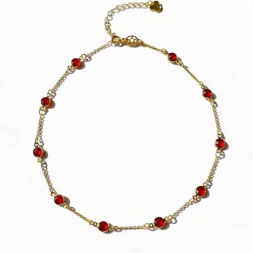 Colar Choker com Cristal Vermelho Intercalados Banhado a Ouro 18k