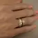 Anel Solitário Clássico com Microzircônias banhado a Ouro 18 k