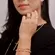 Anel Aparador Detalhes Laterais Banhado a Ouro 18 k