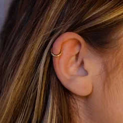 Brinco Piercing Regulável Banhado a Ouro 18 k
