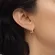 Argola Articulada Quadrada Zircônias M