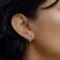 Brinco Earhook Oval Zircônia e Ponto de Luz