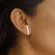 Brinco Earhook Oval Fileira Zircônia